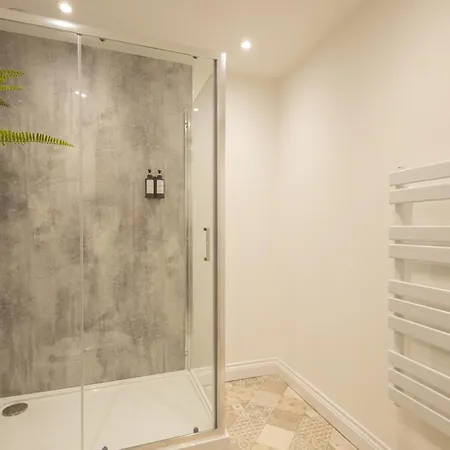 Apartamento 1, King's Court