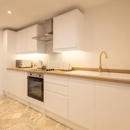 1, King's Court Scarborough